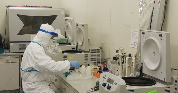 Nguy hiểm khi tự test nhanh Covid-19 tại nhà