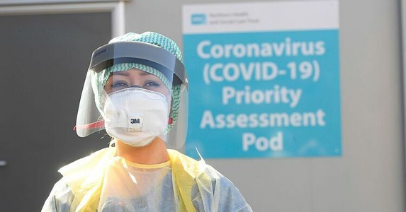 Lý do Anh cứng rắn hơn trong chống dịch