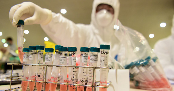 Hà Nội huy động 200 nhân viên y tế lấy mẫu xét nghiệm