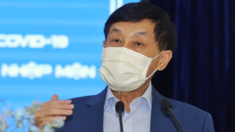 Johnathan Hạnh Nguyễn: 'Tôi đưa con về vì tin bác sĩ Việt Nam'