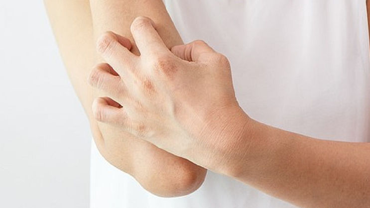 3 dấu hiệu trên cơ thể cảnh báo suy thận