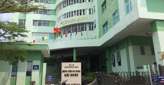 Vụ 5 người trốn về nhà: Chồng nữ nhân viên mắc Covid-19 phá cửa phòng cách ly