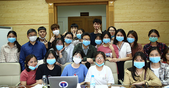 Sinh viên Y khoa tham gia chống dịch