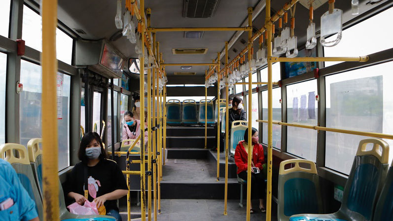 Hà Nội giảm 80% tần suất xe buýt phòng lây lan dịch