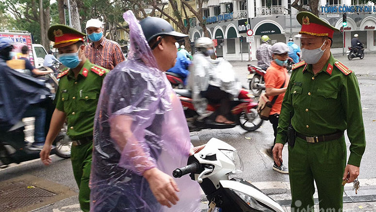 Sẽ phạt tù người khai báo y tế gian dối trong Covid-19
