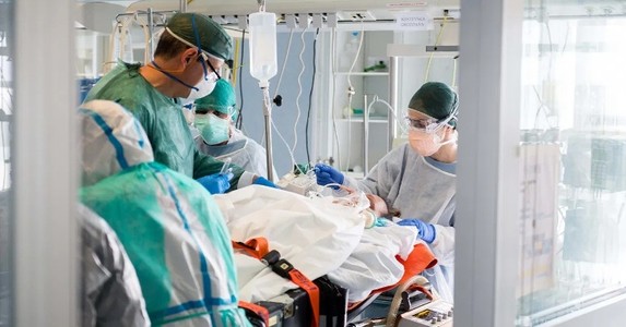 Ngoài phổi ra còn bộ phận nào bị tổn thương nếu mắc Covid-19?