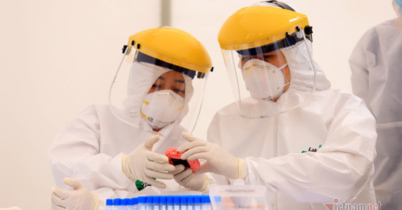 Độ nhạy test nhanh Covid-19 đạt 65-80%, có dương tính giả