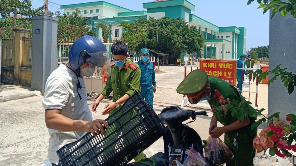 Ấm áp ở khu cách ly dành cho người từ Hà Nội, TP.HCM về Quảng Nam