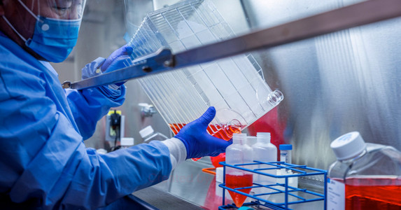 Tìm ra vaccine tạo kháng thể chống nCoV