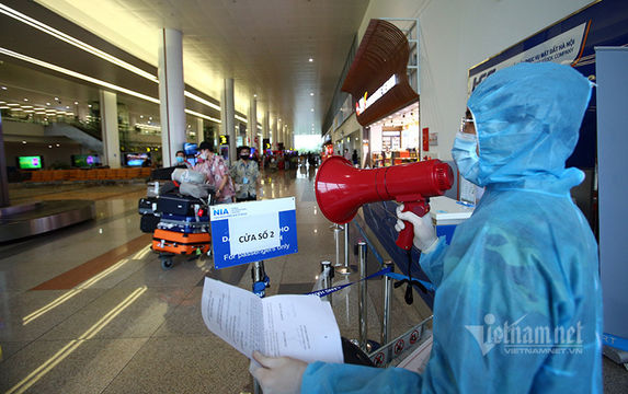 Đề xuất phương án đưa một số công dân về nước, ưu tiên người cao tuổi, ốm đau