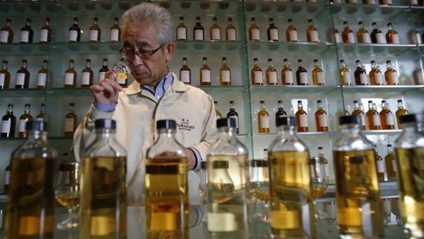 WHO khuyến cáo không dùng rượu bia ngừa Covid-19