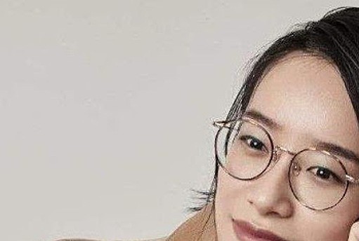 Mẹ đừng n&ecirc;n l&agrave;m 'si&ecirc;u nh&acirc;n'