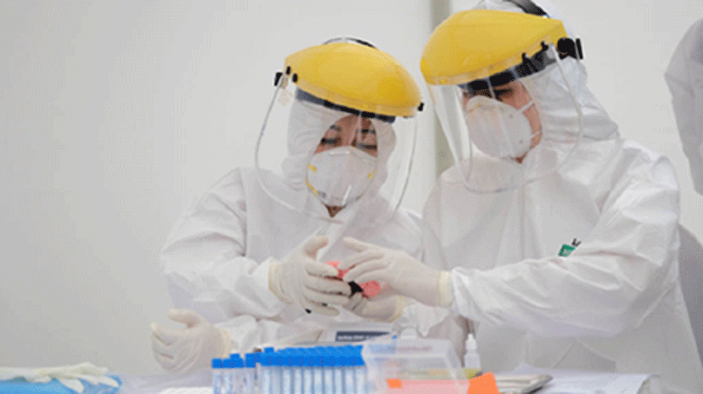 Người nhập cảnh được xét nghiệm nCoV 4 lần