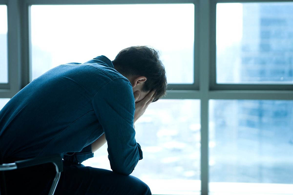 Chàng trai 25 tuổi đột nhiên cao thêm 15cm do căn bệnh hiếm gặp