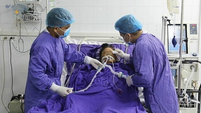 Cứu bệnh nhân sốc tim, suy đa tạng