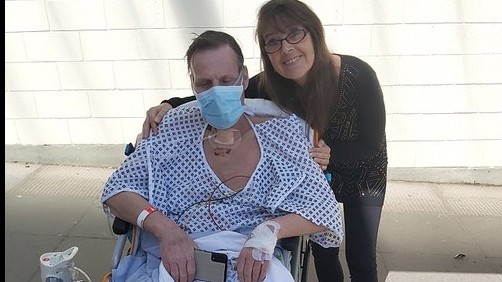 Bệnh nhân Covid-19 thoát cửa tử nhưng phải cưa chân