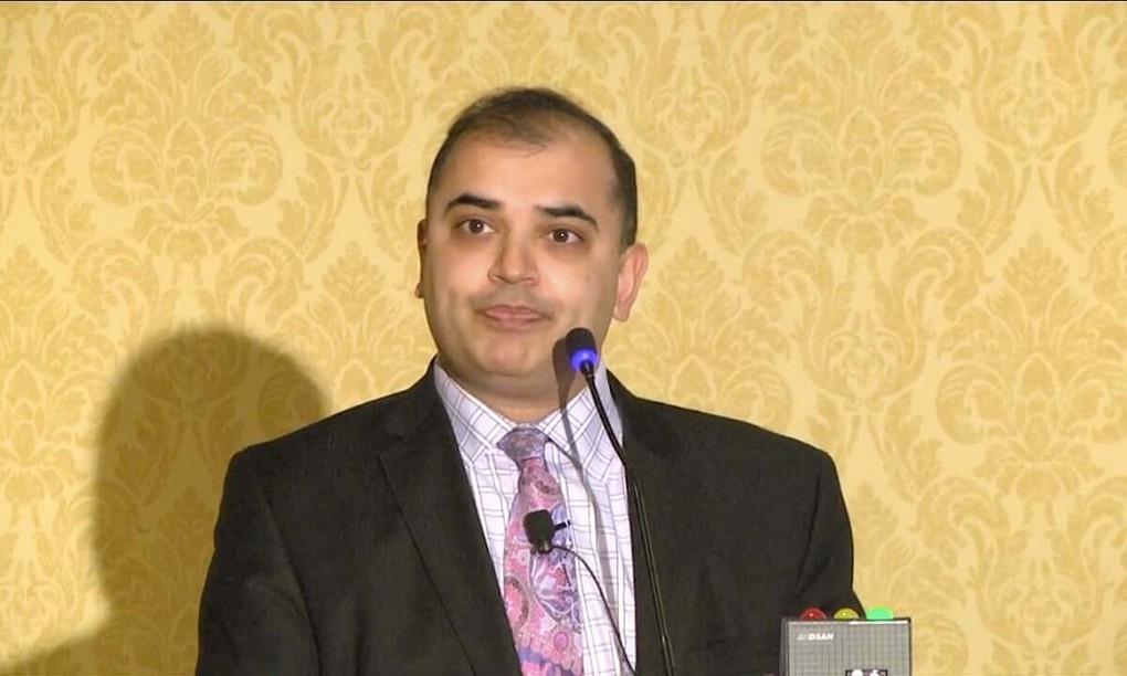 Bê bối dữ liệu thuốc sốt rét điều trị Covid-19