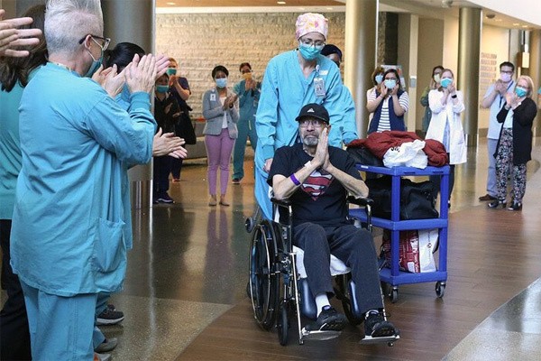 Bệnh nhân Covid-19 nhận hóa đơn viện phí 181 trang sau 2 tháng điều trị