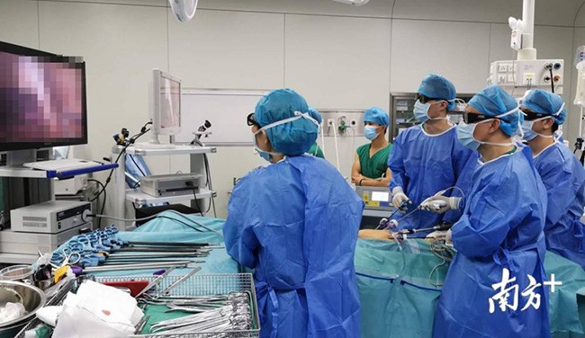 10 phút đi tiểu 1 lần, bác sĩ phát hiện bệnh nhân có thêm 1 bàng quang