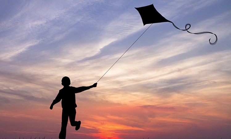 Nguy ngập vì bị dây diều cứa cổ