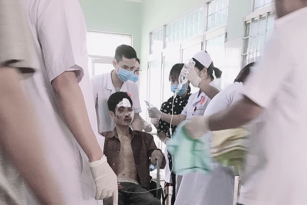 Hai nạn nhân vụ ôtô lao xuống vực chấn thương nặng