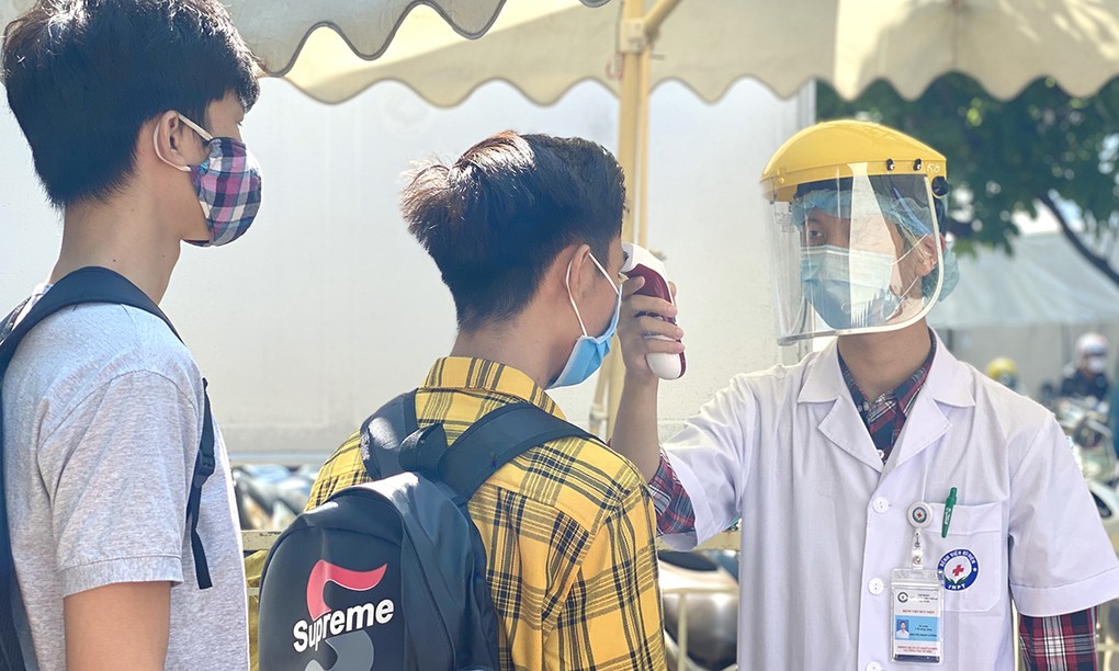 Vì sao Covid-19 bùng phát trở lại?