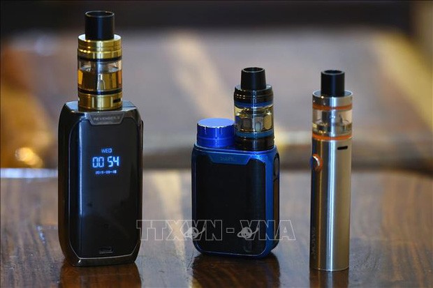 Báo động việc sử dụng thuốc lá điện tử bất hợp pháp