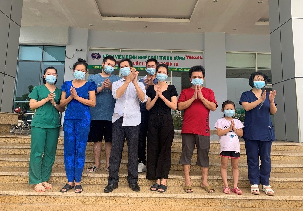 Nữ bệnh nhân ‘9 ngày dự 7 cuộc liên hoan’: ‘Tôi sốc vì bị chỉ trích’