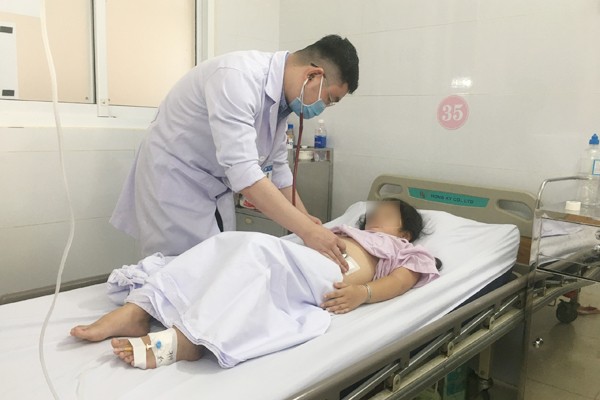 Bé N. phải cắt toàn bộ lách đã bị hoại tử.