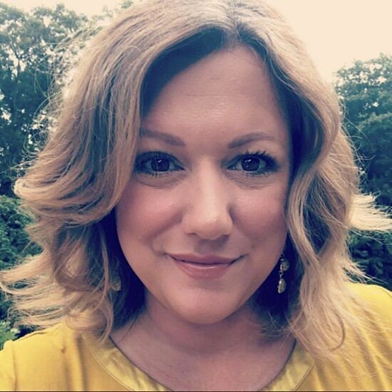 Carrie, phóng viên 45 tuổi, đến từ Missouri, Mỹ, là tình nguyện viên vaccine Pfizer kể từ tháng 9/2020. Ảnh: PA