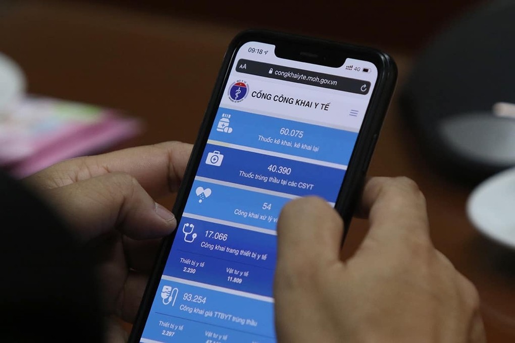 Tra cứu Cổng Công khai Y tế. Ảnh: Chí Cường.