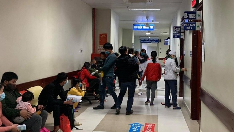 Bệnh nhi mắc bệnh hô hấp nhập viện tăng trong thời tiết giá rét