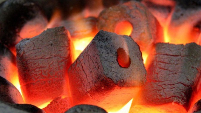 Đề phòng ngộ độc khi đốt than sưởi ấm