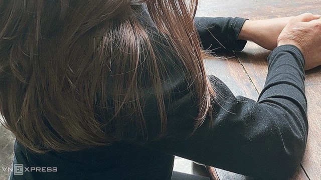 Ba năm 'chết đi sống lại' của cô gái bị chồng tưới xăng đốt