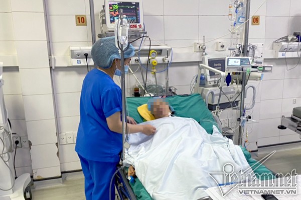 Bệnh nhân P. được chăm sóc sau ca phẫu thuật thay van động mạch chủ