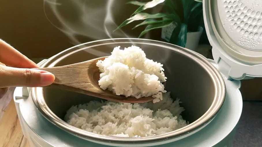 Điều xảy ra với cơ thể khi bạn ăn nhiều cơm thường xuyên