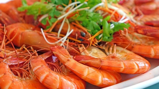 Những bộ phận của tôm nên bỏ khi ăn