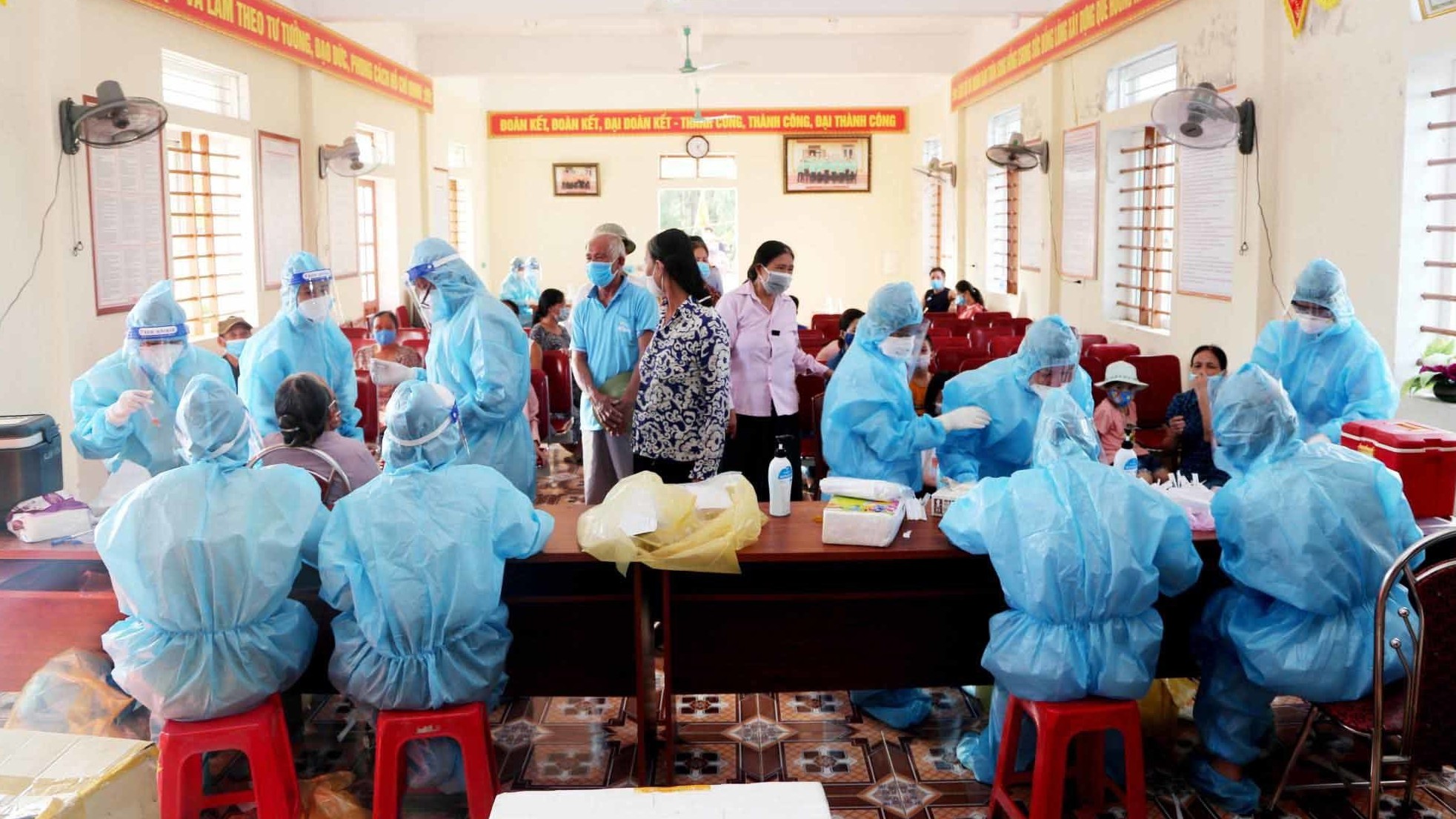 Hà Tĩnh thêm 3 ca dương tính nCoV, có bé trai mới 6 tháng