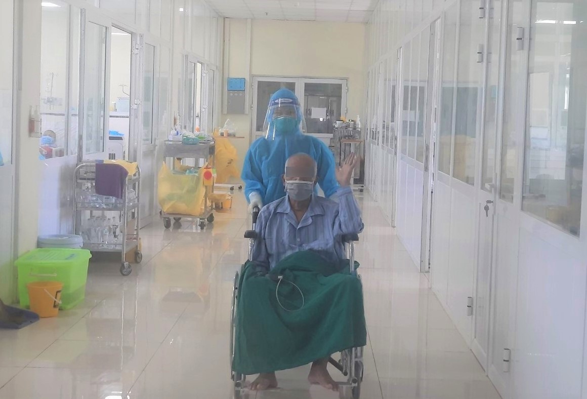 Bệnh nhân N.V.H. được xuất viện ngày 16/6 - Ảnh: Đặng Thanh