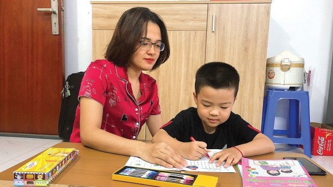 Cuộc sống khốn khó của hàng nghìn nhân viên đường sắt