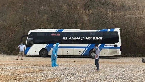 Một F0 trốn khỏi bệnh viện, đi xe khách từ Mỹ Đình về nhà