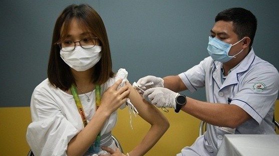 Người dị ứng cơ địa cần lưu ý gì khi tiêm vaccine Covid-19?