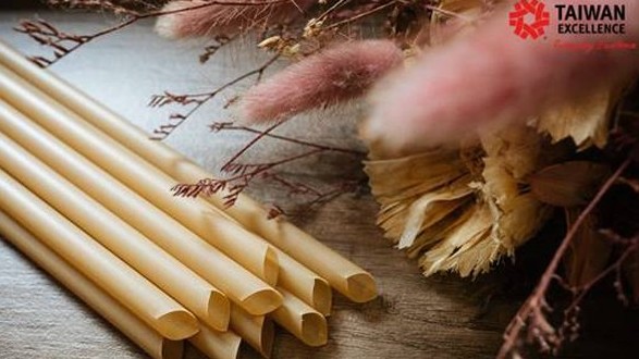 Sống xanh với ống hút sinh học từ bã mía, bã cà phê