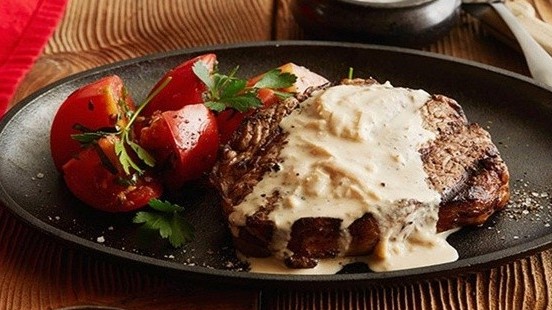 Lạ miệng bò sốt trứng muối ngon chuẩn nhà hàng, cả nhà tấm tắc "10 điểm"