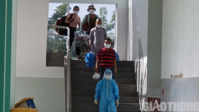 Quảng Ngãi: Quá tải khu cách ly, nguy cơ dịch bùng phát do lây nhiễm chéo