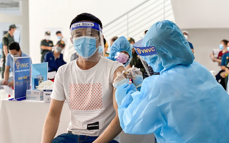 Th&ecirc;m gần 600.000 liều vaccine Covid-19 vừa về đến Việt Nam