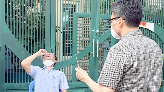 Dân tự xét nghiệm Covid-19 thế nào?