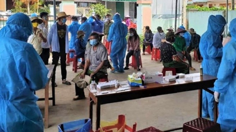 Đình chỉ công tác Chủ tịch UBND xã thiếu chỉ đạo, kiểm tra phòng, chống dịch