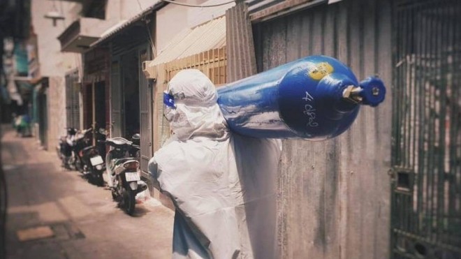 Dùng bình oxy y tế cho bệnh nhân Covid-19 tại nhà, đặc biệt lưu ý điều gì?