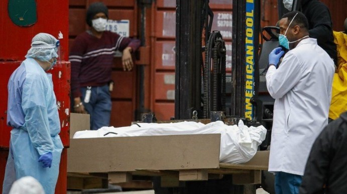 Covid-19 tại Mỹ chuyển xấu, lại có bang phải dùng container chứa thi thể